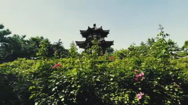 Shanxi, Çin 'deki Xian şehrinde tarihi binaları olan bir tapınak.