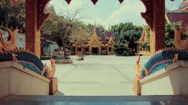 Jinghong bölgesinde Xishuangbanna 'daki tapınak yakın görüntüsü, Çin' in güneybatısında Yunnan.