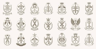 Silah logoları büyük vektör seti, klasik hanedan askeri amblem koleksiyonu, klasik habercilik tasarım unsurları, antik bıçak mızrakları ve balta sembolleri..