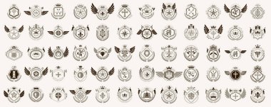 Heraldic Coat of Arms vektör seti, antika heraldik rozetler ve ödüller koleksiyonu, klasik tarz tasarım unsurları, aile veya iş logoları sembolleri.