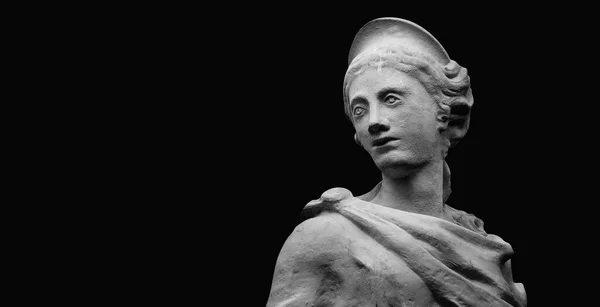 Θραύσμα Αρχαίου Αγάλματος Θεάς Σοφίας Και Νίκης Αθηνάς Μαύρο Φόντο — Φωτογραφία Αρχείου