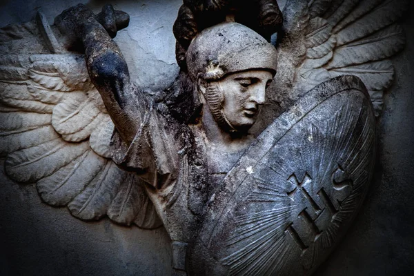 Άγιος Μιχαήλ Παλεύει Κακό Θραύσμα Από Αρχαίο Άγαλμα Καλό Θριαμβεύει — Φωτογραφία Αρχείου