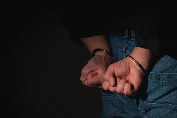 Συνελήφθη Άνδρας Χειροπέδες — Φωτογραφία Αρχείου