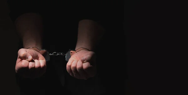 Συνελήφθη Άνδρας Χειροπέδες — Φωτογραφία Αρχείου