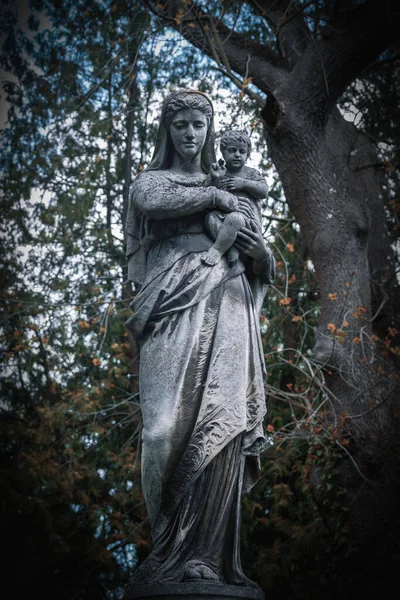 Oude Standbeeld Van Maagd Maria Baby Jezus Christus — Stockfoto