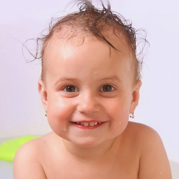 Close Portrait Beautiful Happy Baby Girl Bath — Stock Photo, Image