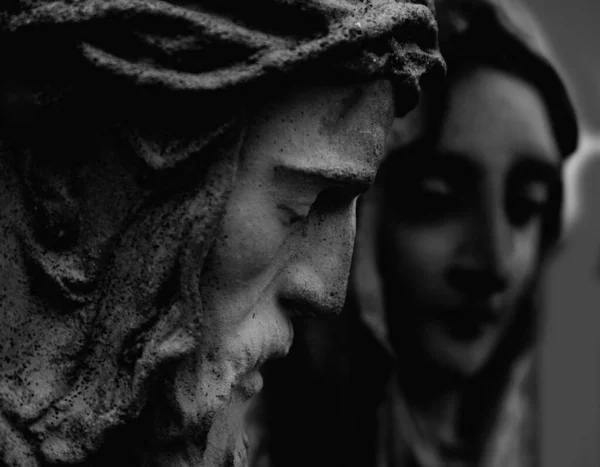 Starověká Kamenná Socha Ježíše Krista Panny Marie Víra Náboženství Smrt — Stock fotografie