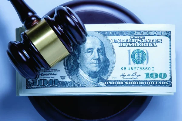 Notas Dólar Americano Martelo Juiz Como Símbolo Corrupção Sistema Judicial — Fotografia de Stock