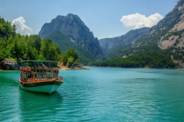 Oymapinar Lake Turecko Krajina Horského Jezera Smaragdová Vodní Nádrž Přehradou Stock Fotografie