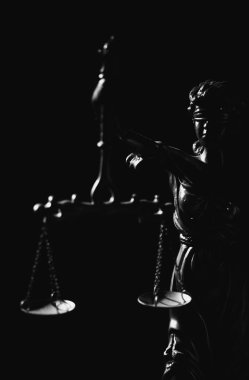 Zeus ve Themis 'in masumiyet ve saflık tanrıçası Astrea' nın (Astrea, Astria) kızı. Dikey büyücü.