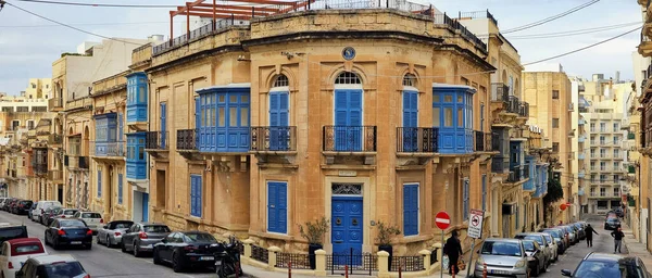Sliema Malta Φεβρουαριοσ 2023 Σκηνή Στους Δρόμους Των Ανθρώπων Sliema — Φωτογραφία Αρχείου