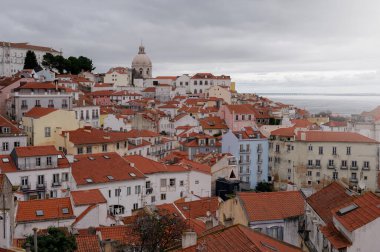 Lizbon Günbatımı Şehir Panoraması, Ünlü Çatılar Şehir Günbatımı, Portekiz, Avrupa