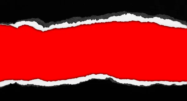 红色底色的纸孔 — 图库照片