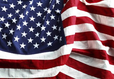 Dalgalanan Amerikan bayrağının yakın çekimi