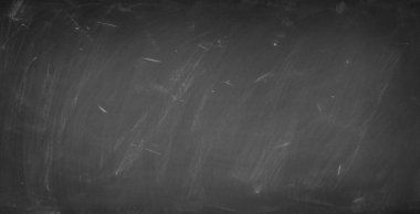 Tahta arka planda tebeşir temizlendi