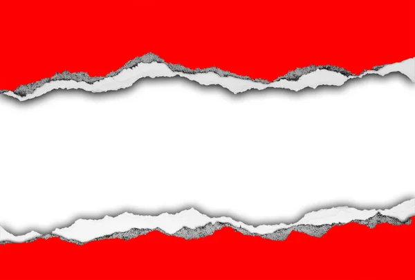 Beyaz Zemin Üzerine Kırmızı Kağıt Yırtık Delik — Stok fotoğraf
