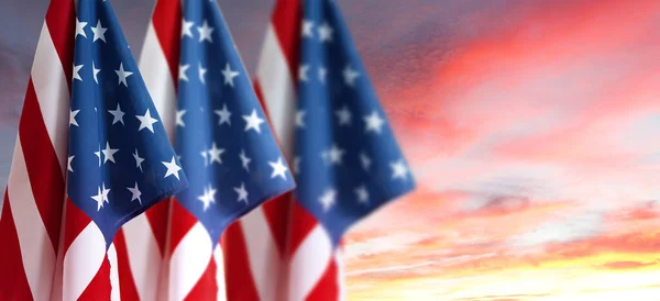 Три Американских Флага Небе — стоковое фото