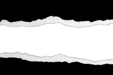 Beyaz arka planda sökük siyah kağıt, kopya için alan