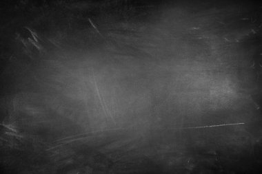 Tahta arka planda tebeşir temizlendi