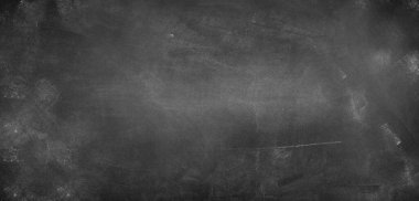 Tahta arka planda tebeşir temizlendi