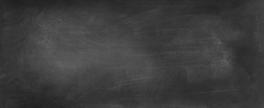 Tahta arka planda tebeşir temizlendi