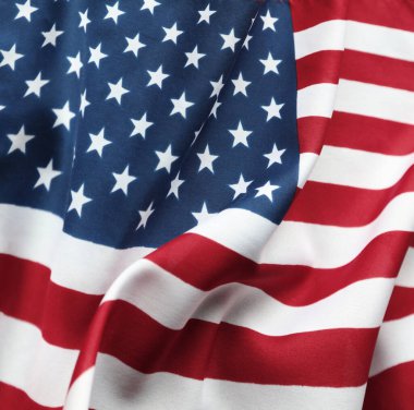 Dalgalanan Amerikan bayrağının yakın çekimi