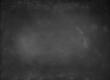 Tahta arka planda tebeşir temizlendi