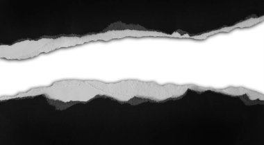 Beyaz arka planda sökük siyah kağıt, kopya için alan