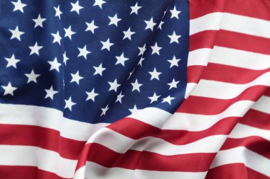 Dalgalanan Amerikan bayrağı yıldızları ve çizgileri