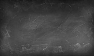 Tahta arka planda tebeşir temizlendi