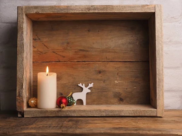 Свічки Білого Адвенту Дерев Яній Коробці Різдвяною Прикрасою Простір Тексту — стокове фото