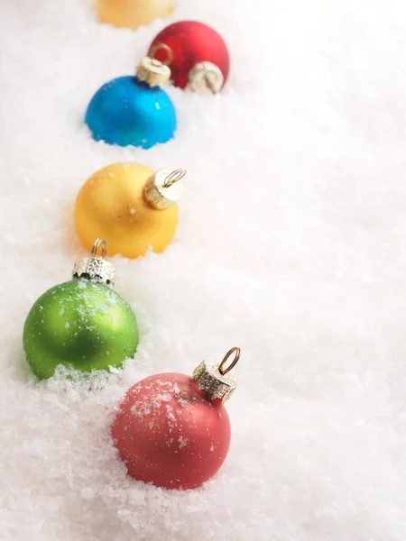 Coloridos Adornos Navidad Vintage Nieve Con Espacio Para Texto Telón — Foto de Stock
