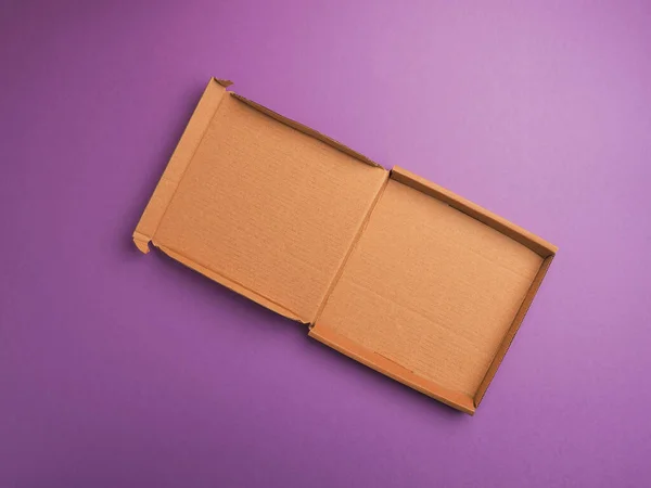 Экологически Чистая Коробка Пиццы Фиолетовом Фоне Студии Используя Качестве Шаблона — стоковое фото
