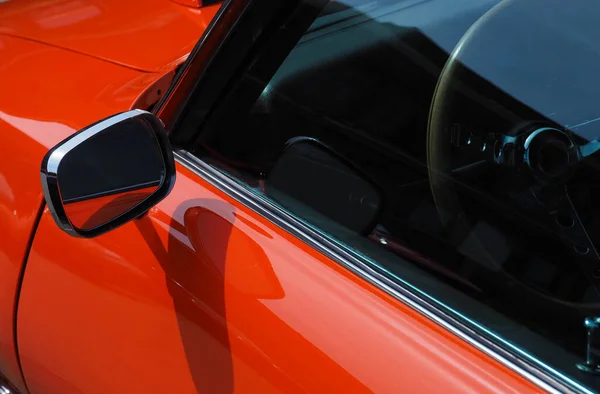 Eski Bir Klasik Araba Sideview Ayna Metin Alanı Ile Kavramsal — Stok fotoğraf