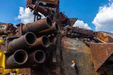 24 Ağustos - Ukrayna Bağımsızlık Günü. Yok edilen Rus askeri araçlarının yakın çekim görüntüsü.