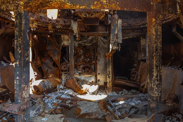 24 Ağustos - Ukrayna Bağımsızlık Günü. Yok edilen Rus askeri araçlarının içeriden görünüşü.