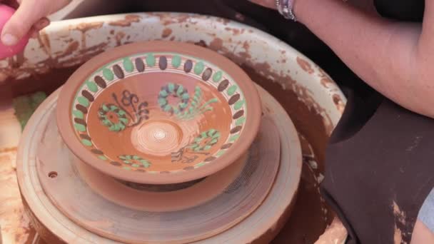 Skilled Woman Shown Close Drawing Ceramic Bowl Clear Craftsmanship Ceramics — Stock Video