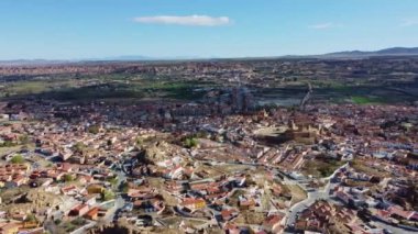 Guadix, Mağara Evleri ile Tarihi Şehir. Granada. Endülüs, İspanya. 20 Nisan 2023.
