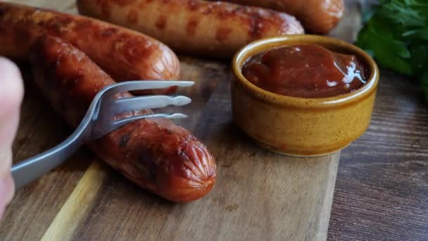 Grilled Sausages Bockwurst Wooden Board Break Pricked Sausage Fork Close — Stock Video