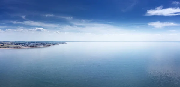 Denizin Üzerindeki Hava Manzarası Norfolk Taki Deniz Kenti Hunstanton Bakıyor — Stok fotoğraf