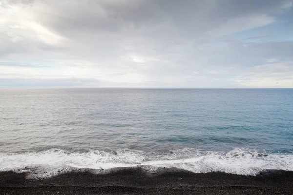 Mirando Otro Lado Del Mar Desde Costa Sur Madeira — Foto de Stock