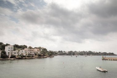 Porto Petro Majorca 'nın İspanya' daki doğal güzelliğinin deniz manzarası