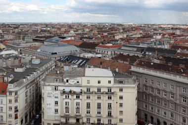 Aziz Stephen Bazilikası 'nın tepesinden Budapeşte' nin gökyüzü manzarası