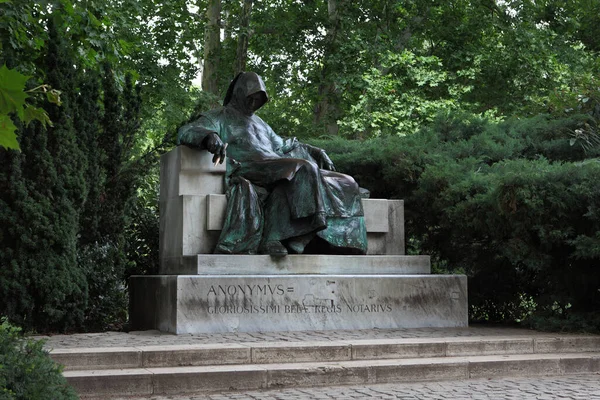 Budapest Węgry Lipca 2018 Posąg Anonimowych Dziedzińcu Zamku Vajdahunyad Parku — Zdjęcie stockowe