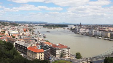 Budapeşte, Macaristan - 1 Temmuz 2018: Budapeşte Havacılık Manzarası, Macaristan. Yukarıdan harika Budapeşte Manzarası.