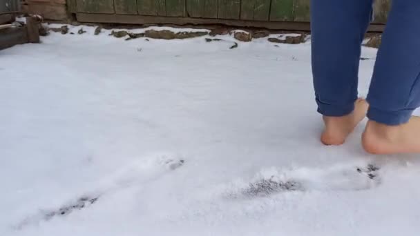 Child Walking Barefoot Snow Close Childs Bare Feet Hardening Body — ストック動画