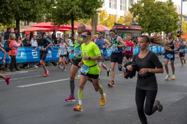 Berlin, Almanya - 25 Eylül 2022: Berlin, Almanya 'da yıllık maraton