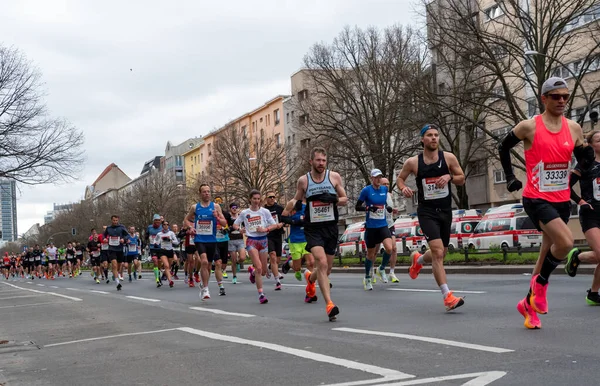Berlino Germania Aprile 2023 Mezza Maratona Berlino Gli Atleti Corrono — Foto Stock