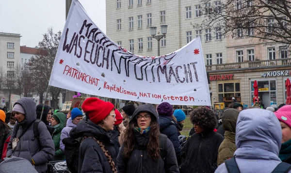 Berlin Niemcy Marca 2023 Marsz Międzynarodowego Dnia Kobiet Berlinie — Zdjęcie stockowe