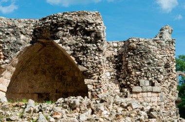 Xlapak (veya Xlapac), Meksika 'nın güneydoğusundaki Yucatan Yarımadası' nda küçük bir Maya arkeolojik alanı..